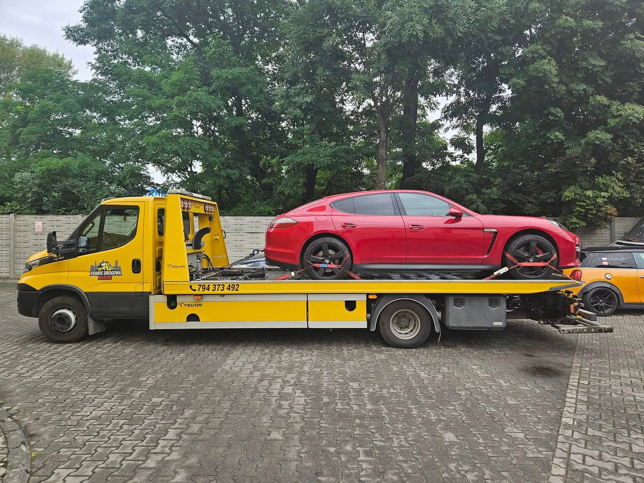 Pomoc drogowa RASIOR przy unieruchomionym samochodzie we Wrocławiu